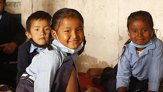 Enfants à l'école au Népal