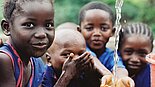 [Translate to French (Suisse):] Hilfsprojekte für Kinder fördern